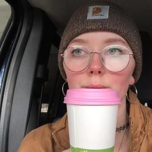 Meet your Posher, Alexandra